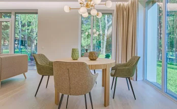 Are Dining Tables And Desks the Same Height?