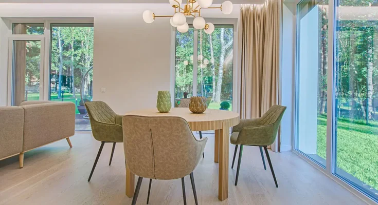 Are Dining Tables And Desks the Same Height?